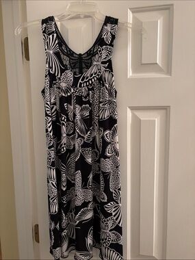 Black & White Floral Mesh-Back Sleeveless Dress